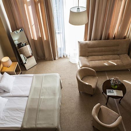 Boutique Hotel Amra Sukhumi Exteriör bild
