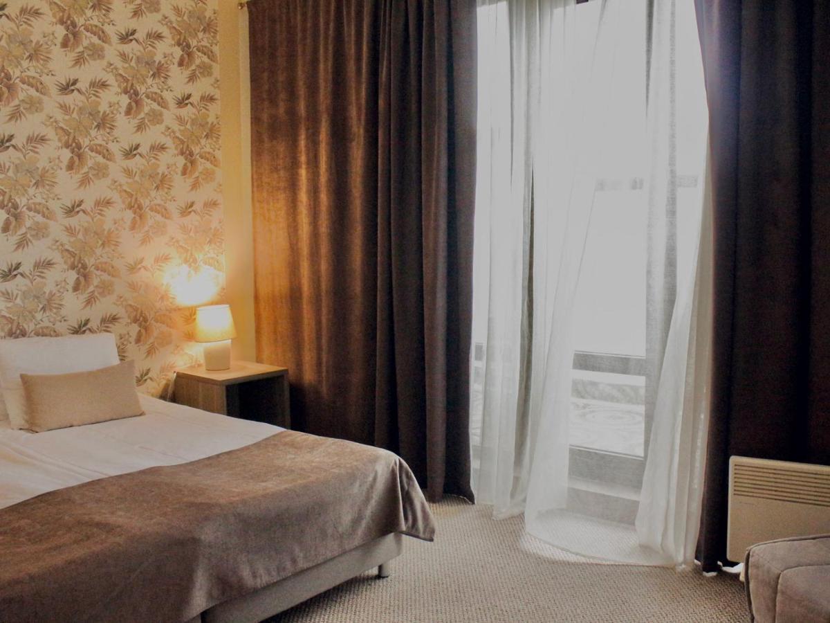 Boutique Hotel Amra Sukhumi Exteriör bild