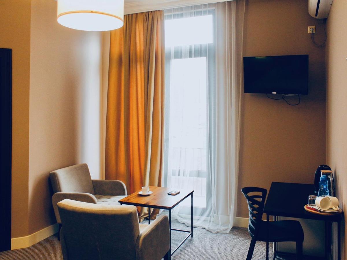 Boutique Hotel Amra Sukhumi Exteriör bild