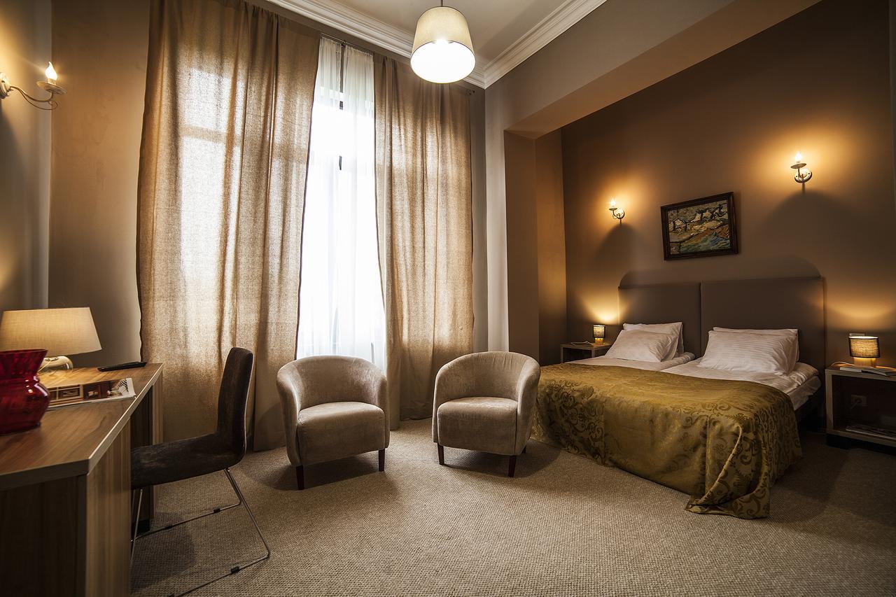 Boutique Hotel Amra Sukhumi Exteriör bild