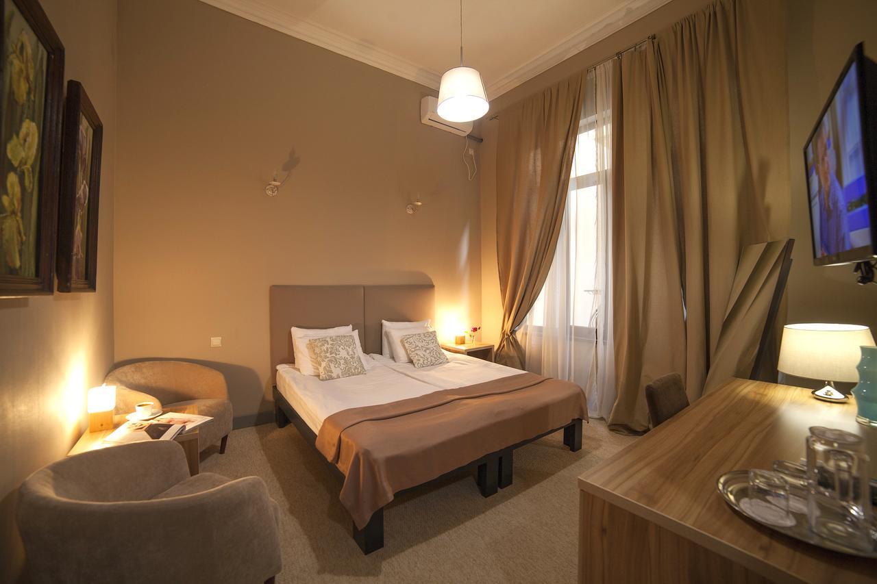 Boutique Hotel Amra Sukhumi Exteriör bild