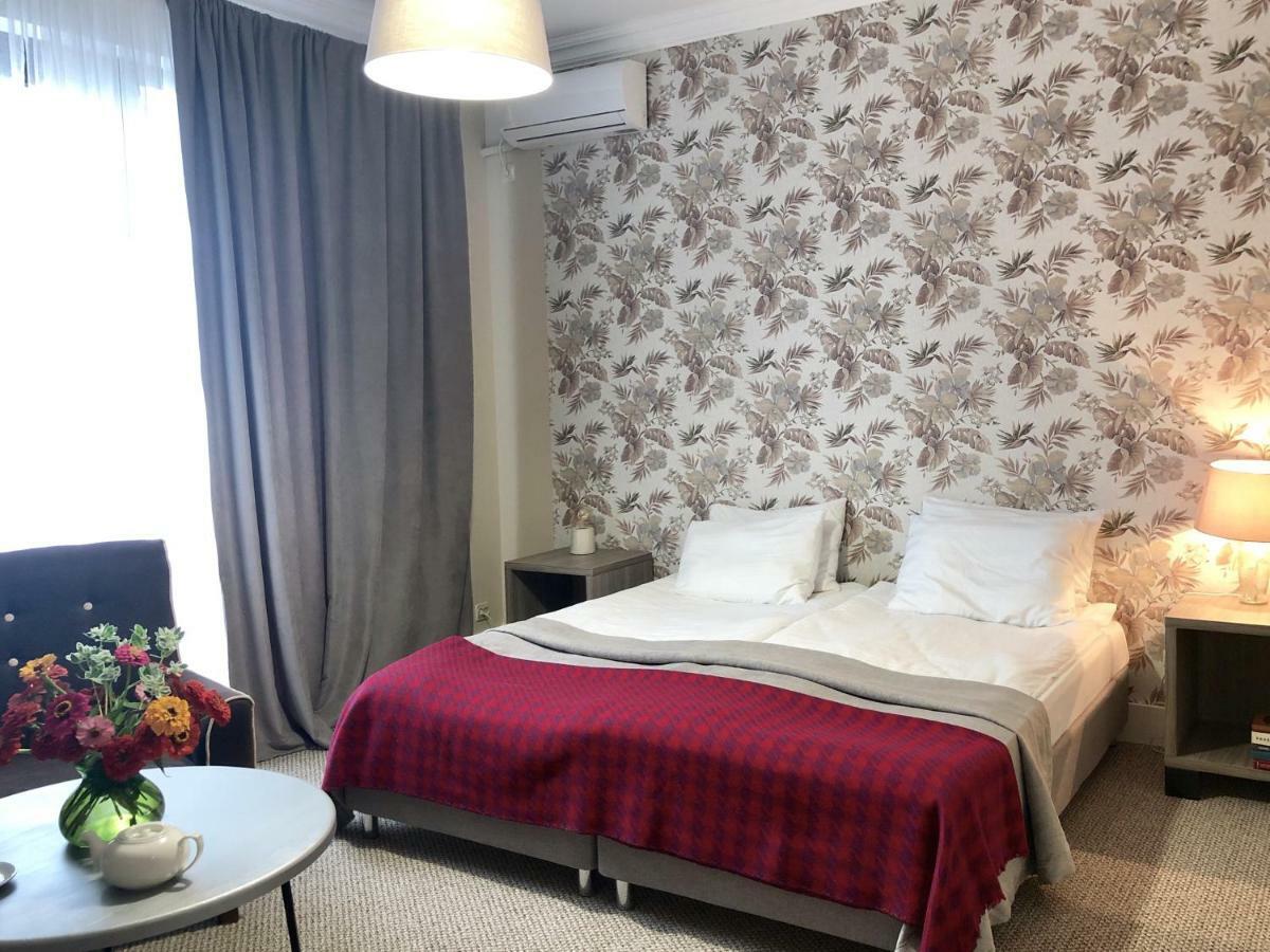 Boutique Hotel Amra Sukhumi Exteriör bild