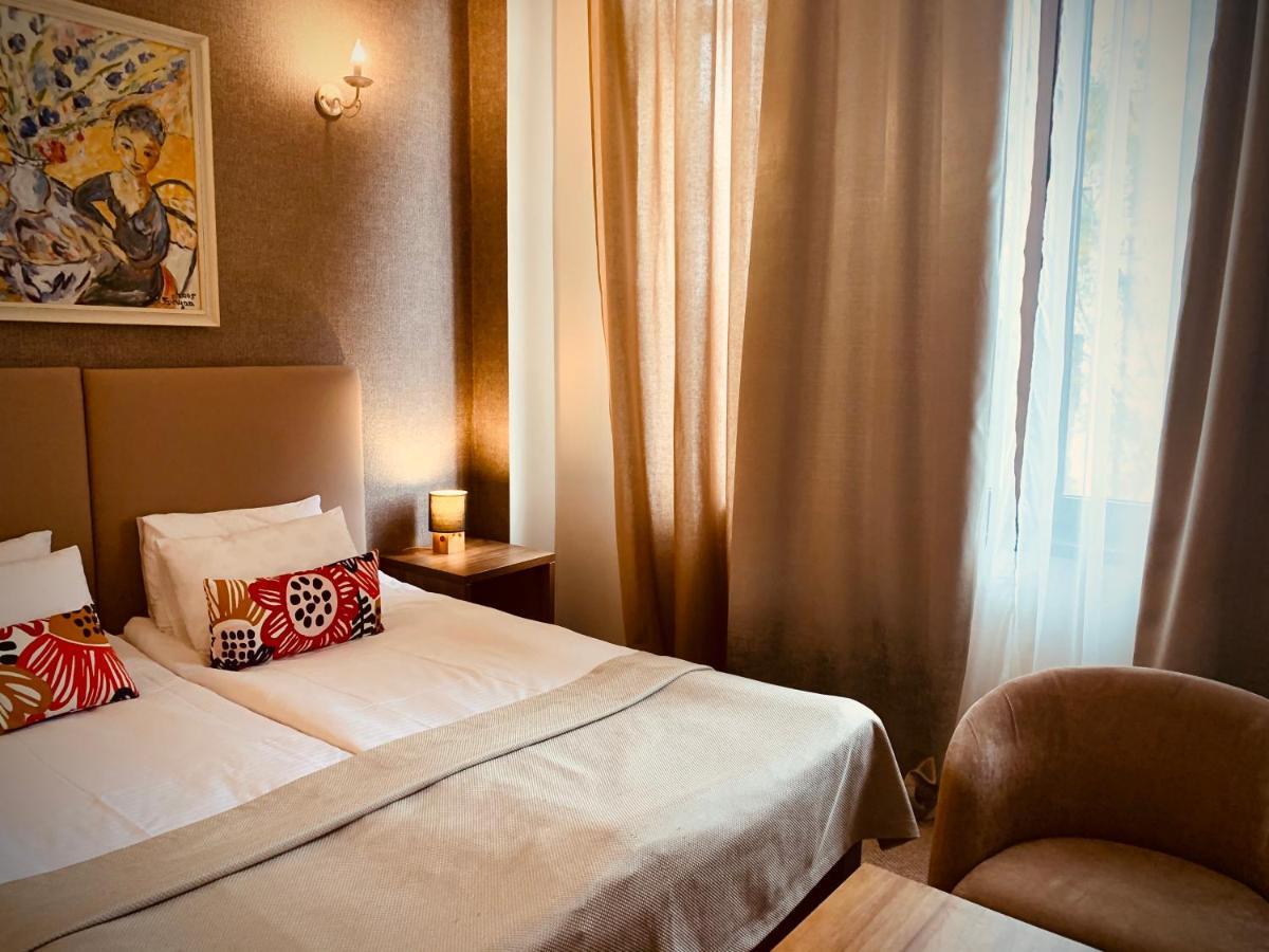 Boutique Hotel Amra Sukhumi Exteriör bild